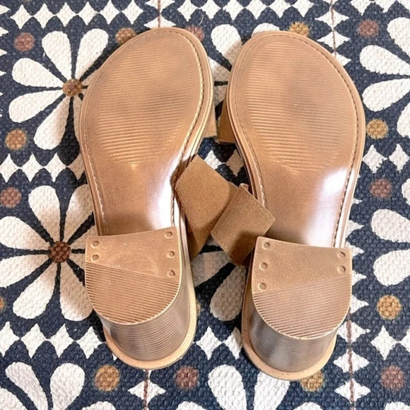 Seychelles Suede Camel Sandals size 8 - Picture 3 of 6